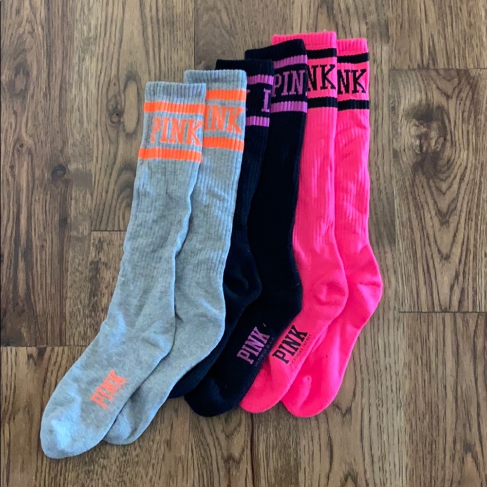 I <3 PINK sock set